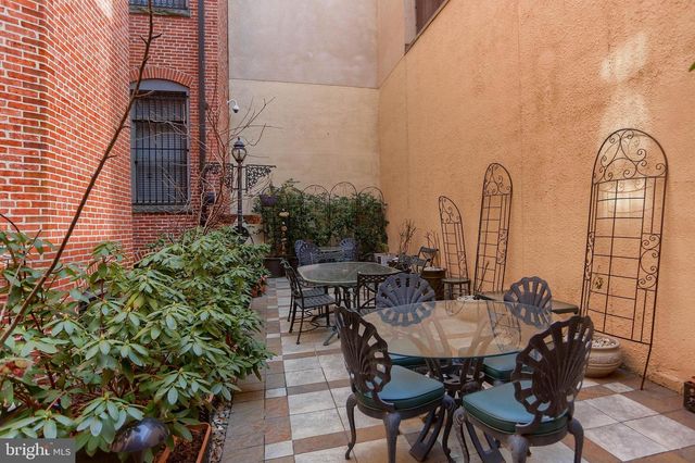 1126 N CHARLES ST, Baltimore, MD 21201