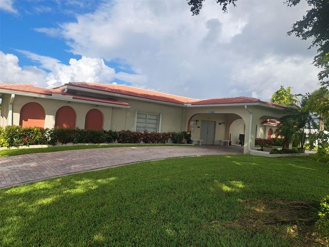 6514 NW 57th Ct, Tamarac, FL 33321