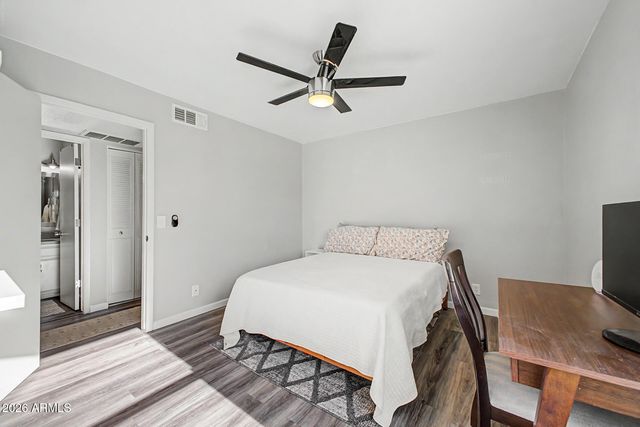 1342 W EMERALD Avenue 379, Mesa, AZ 85202