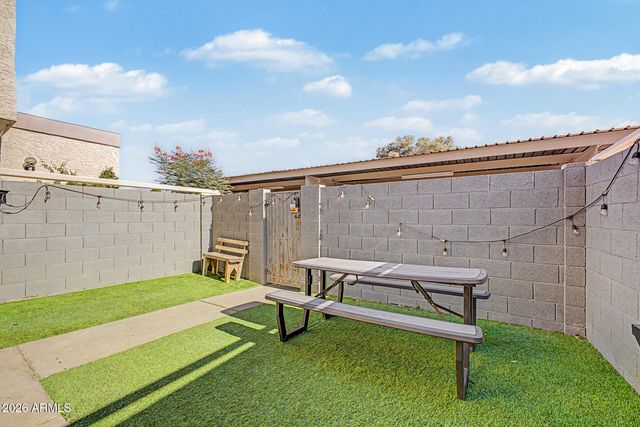 1342 W EMERALD Avenue 379, Mesa, AZ 85202