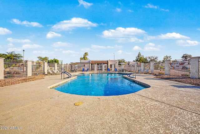 1342 W EMERALD Avenue 379, Mesa, AZ 85202