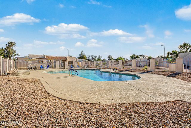 1342 W EMERALD Avenue 379, Mesa, AZ 85202
