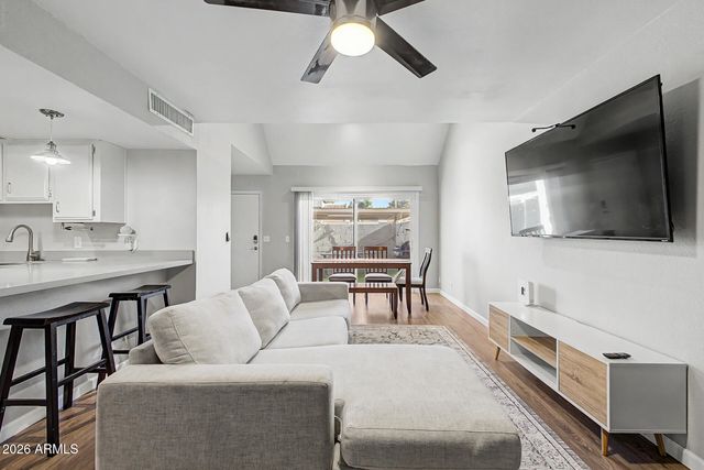 1342 W EMERALD Avenue 379, Mesa, AZ 85202
