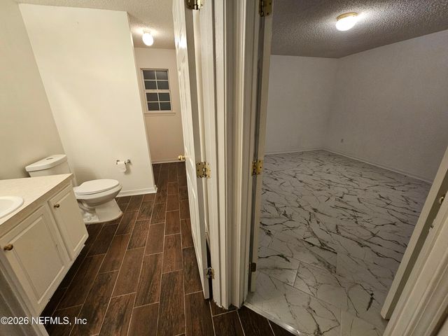 2719 TAYLOR HILL Drive, Jacksonville, FL 32221