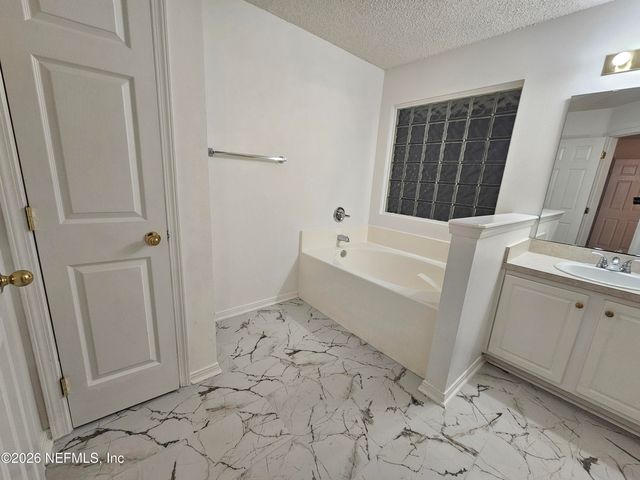 2719 TAYLOR HILL Drive, Jacksonville, FL 32221