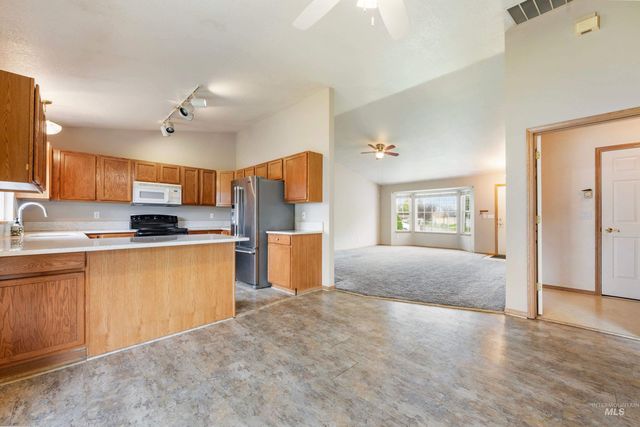 819 N Bristol Street, Nampa, ID 83651