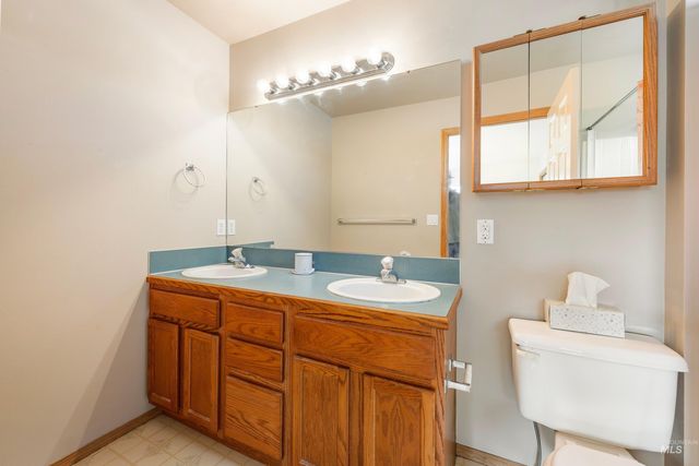 819 N Bristol Street, Nampa, ID 83651