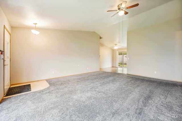 819 N Bristol Street, Nampa, ID 83651