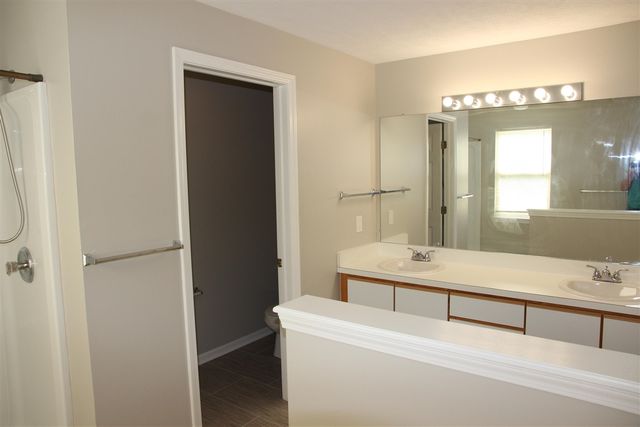 1774 Weatherstone Drive, Ann Arbor, MI 48108