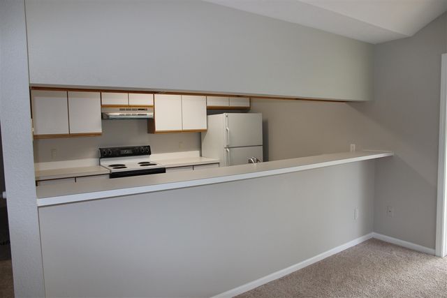 1774 Weatherstone Drive, Ann Arbor, MI 48108