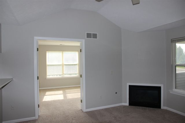 1774 Weatherstone Drive, Ann Arbor, MI 48108