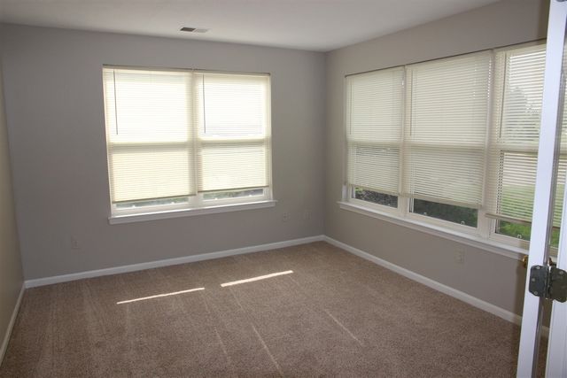 1774 Weatherstone Drive, Ann Arbor, MI 48108