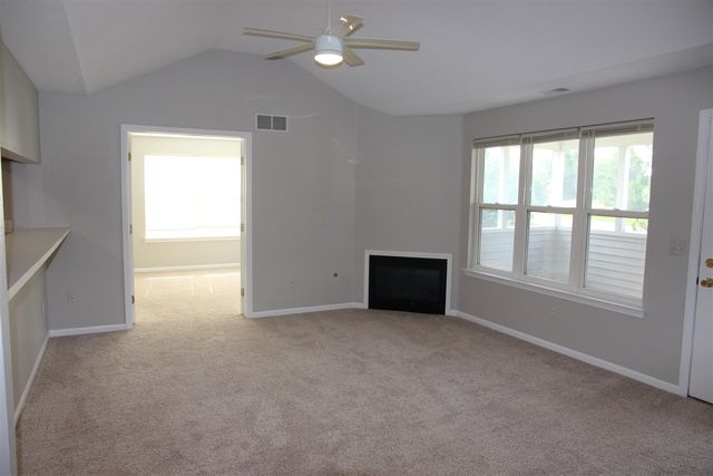1774 Weatherstone Drive, Ann Arbor, MI 48108
