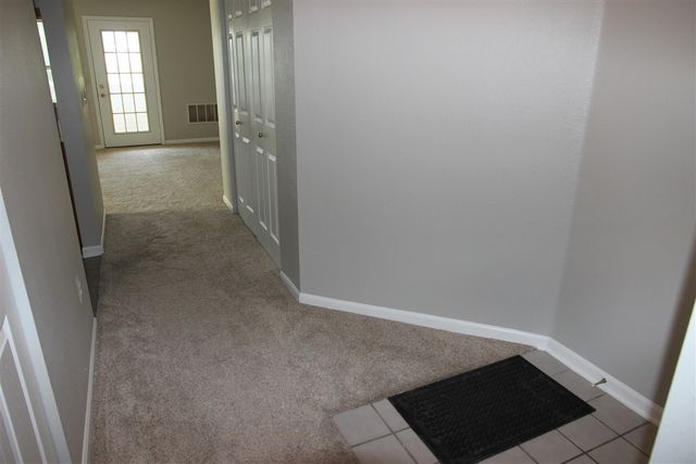 1774 Weatherstone Drive, Ann Arbor, MI 48108