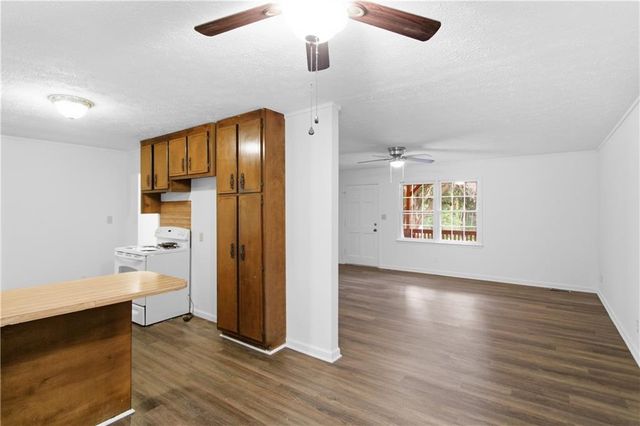 671 Toonigh Road, Canton, GA 30115