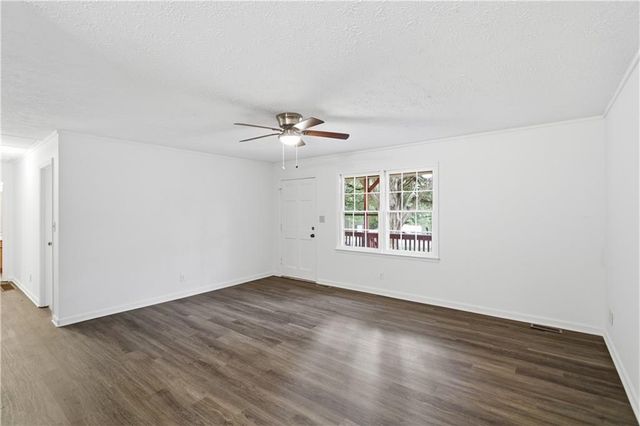 671 Toonigh Road, Canton, GA 30115