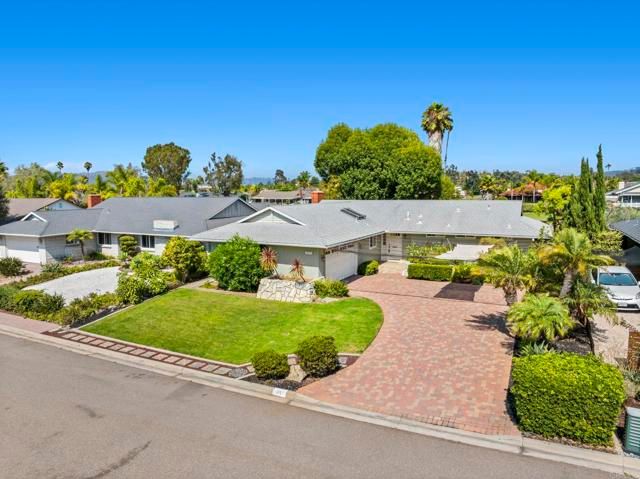 1051 La Reina Drive, San Marcos, CA 92078