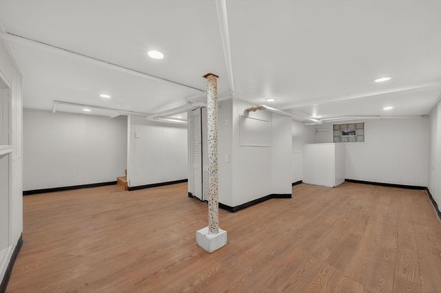 8715 S Wabash Avenue, Chicago, IL 60619