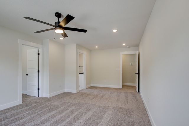 1244 Boulder Pass Rd, Clarksville, TN 37040