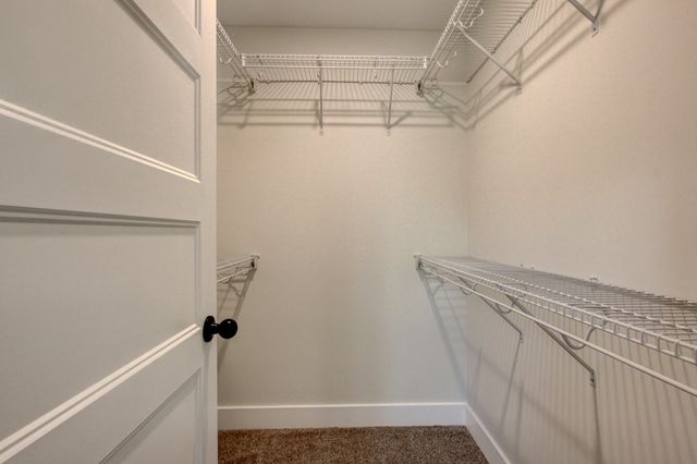 1244 Boulder Pass Rd, Clarksville, TN 37040