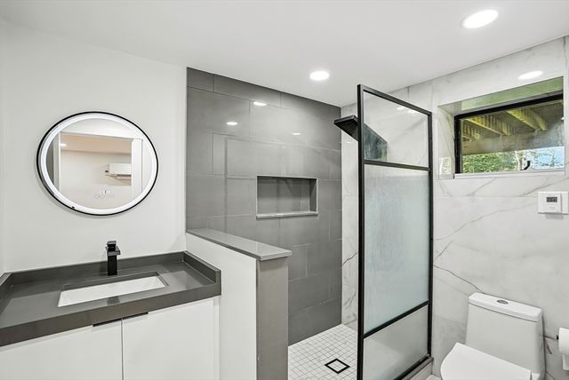 68 Pearl St, Upton, MA 01568