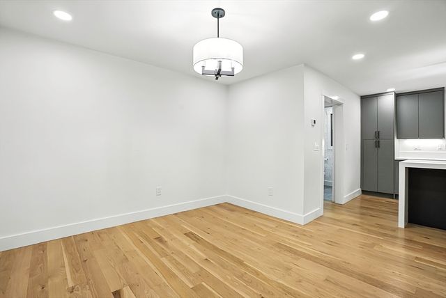 68 Pearl St, Upton, MA 01568