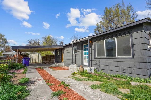 1213 E 8th Ave, Twin Falls, ID 83301