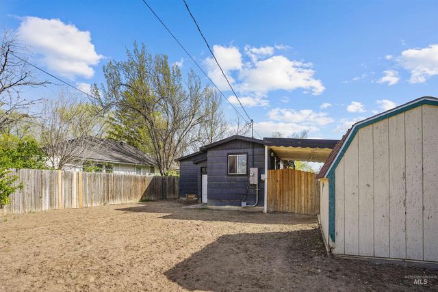 1213 E 8th Ave, Twin Falls, ID 83301