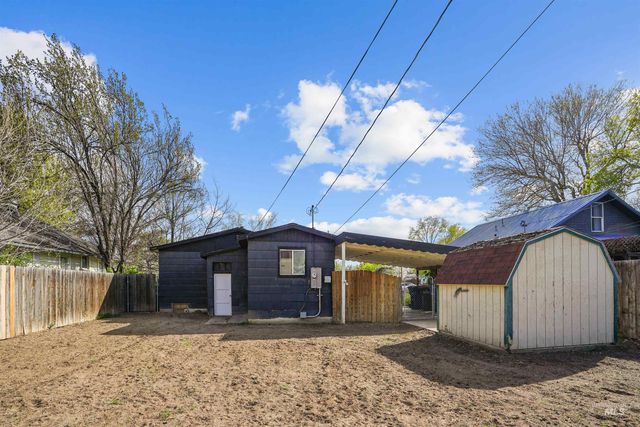 1213 E 8th Ave, Twin Falls, ID 83301