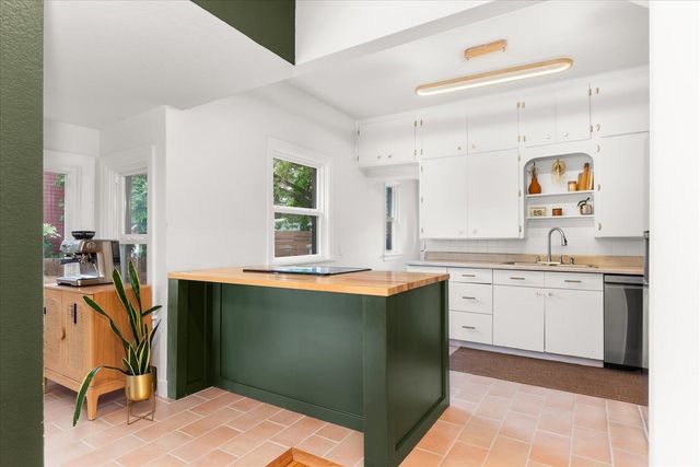 2903 W Sinto Ave, Spokane, WA 99201