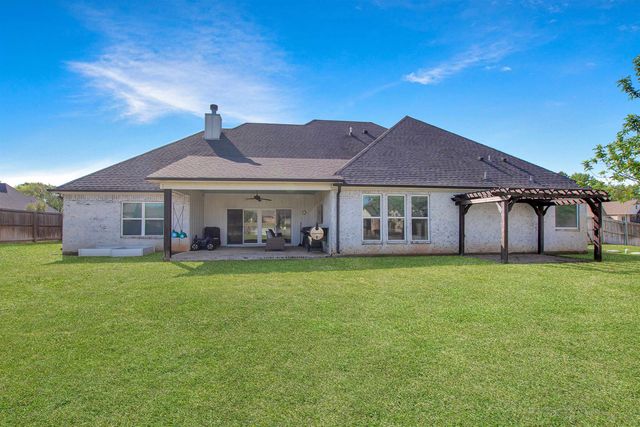 429 Coventry St, Bullard, TX 75757