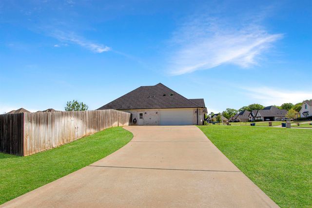 429 Coventry St, Bullard, TX 75757