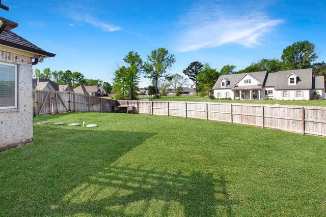 429 Coventry St, Bullard, TX 75757