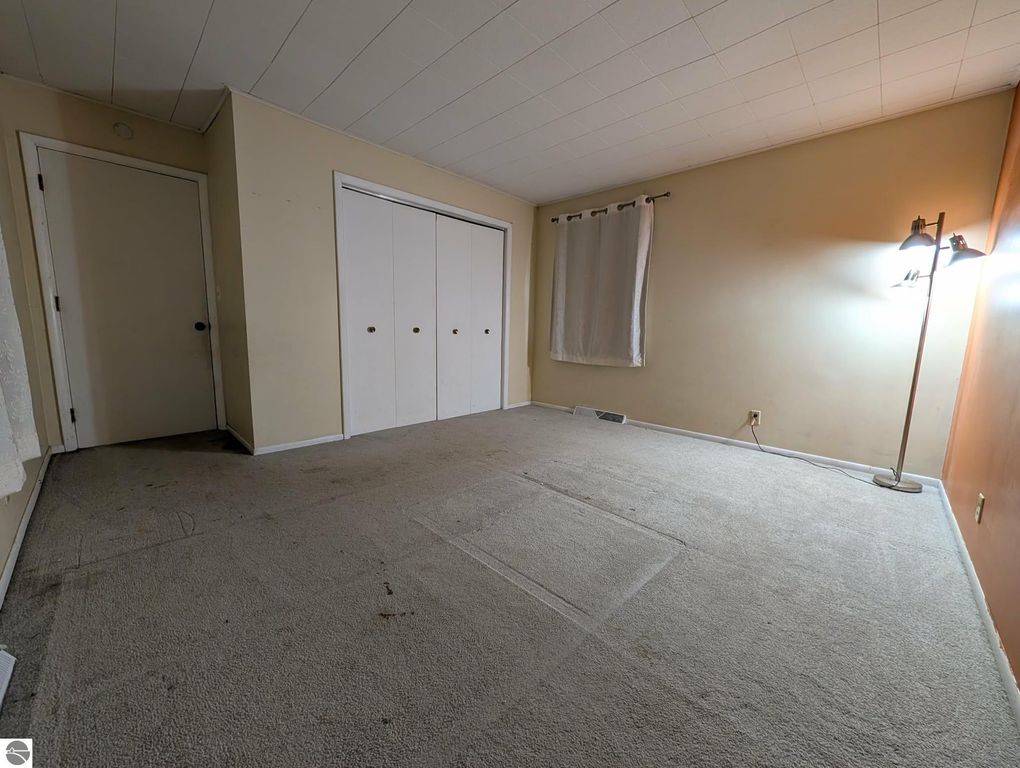 Image 18 of property listing at 822 N River Avenue, Alma, MI 48881