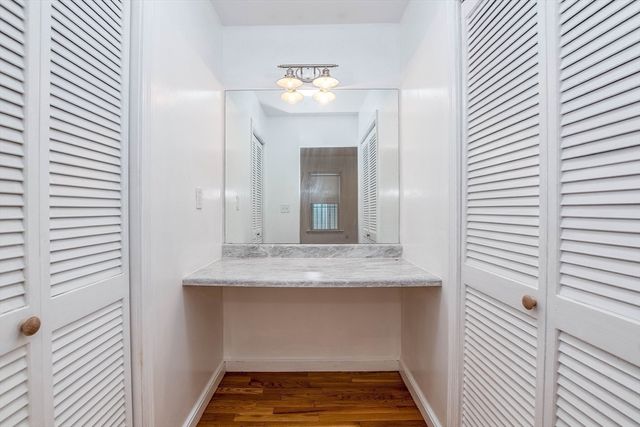 32 Hawthorne Street 1, Boston, MA 02119