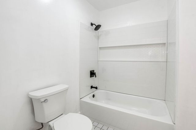 32 Hawthorne Street 1, Boston, MA 02119