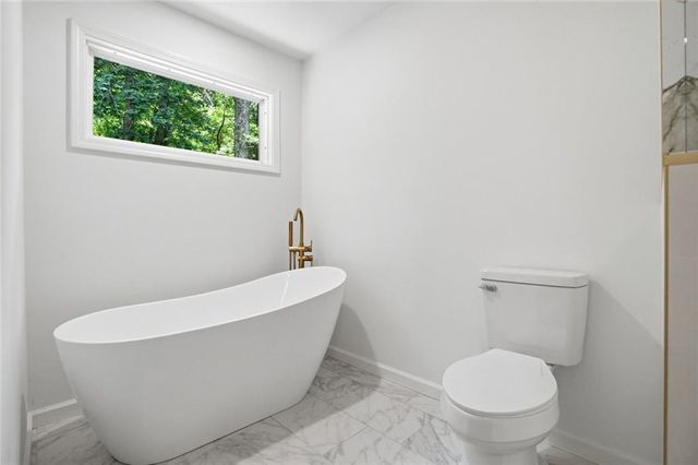 9210 Martin Road, Roswell, GA 30076