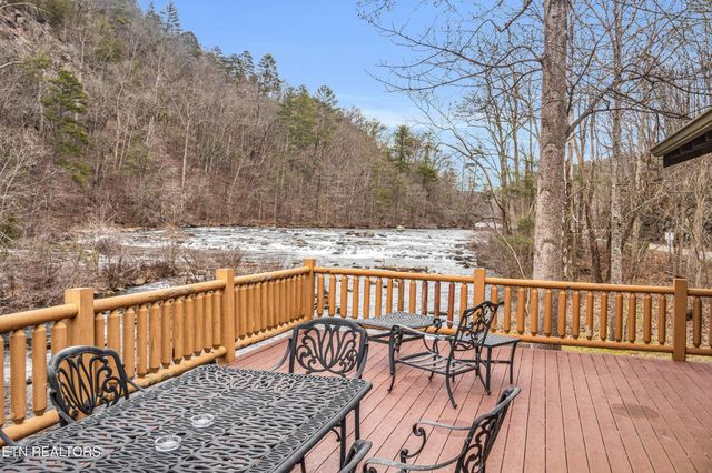 1667 Cherohala Skyway, Tellico Plains, TN 37385
