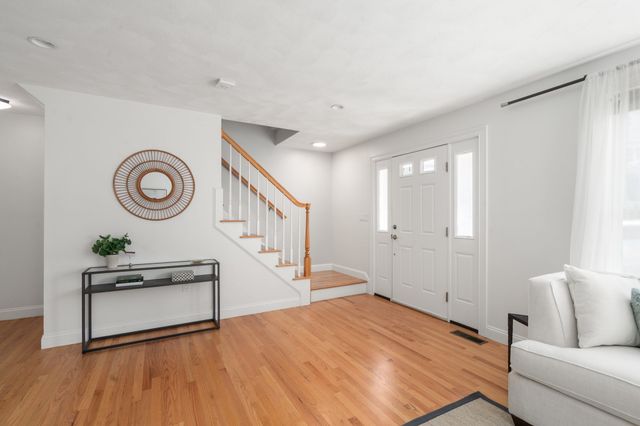 121 Nonantum St A, Boston, MA 02135