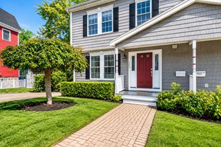 121 Nonantum St A, Boston, MA 02135