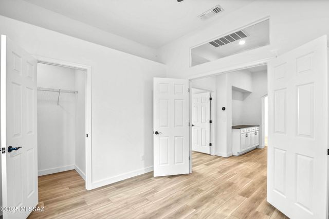 7817 N Vía Laguna Niguel, Tucson, AZ 85743