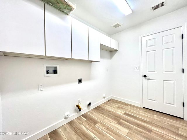 7817 N Vía Laguna Niguel, Tucson, AZ 85743