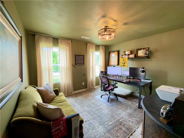 4402 Sackett Avenue, Bentonville, AR 72713
