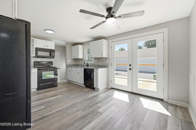 4907 Basking Dr, Louisville, KY 40216