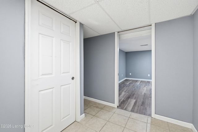 4907 Basking Dr, Louisville, KY 40216