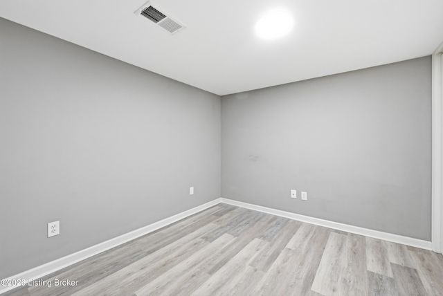 4907 Basking Dr, Louisville, KY 40216