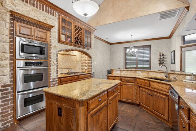 1224 Rollie Michael Lane, Fort Worth, TX 76179
