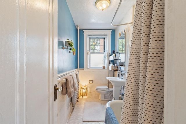 120 Riverway 4, Boston, MA 02215