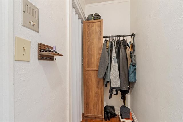 120 Riverway 4, Boston, MA 02215