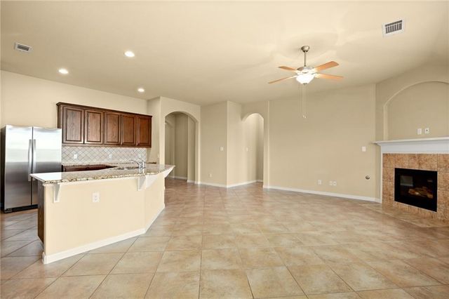 112 W Adelanta PL, Round Rock, TX 78681